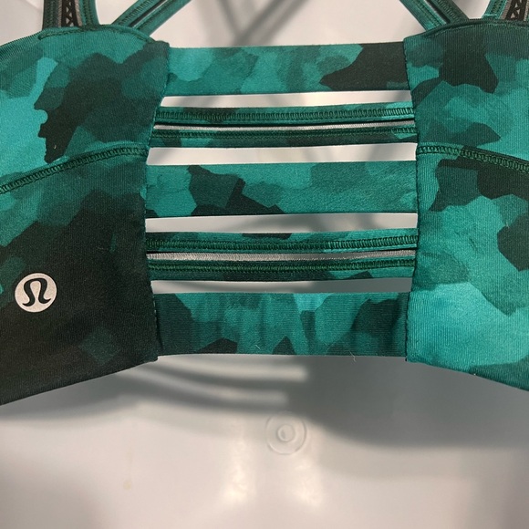 lululemon athletica Teal Camouflage Multi‑Strap Sports Bra Sz/4 - Picture 7 of 9